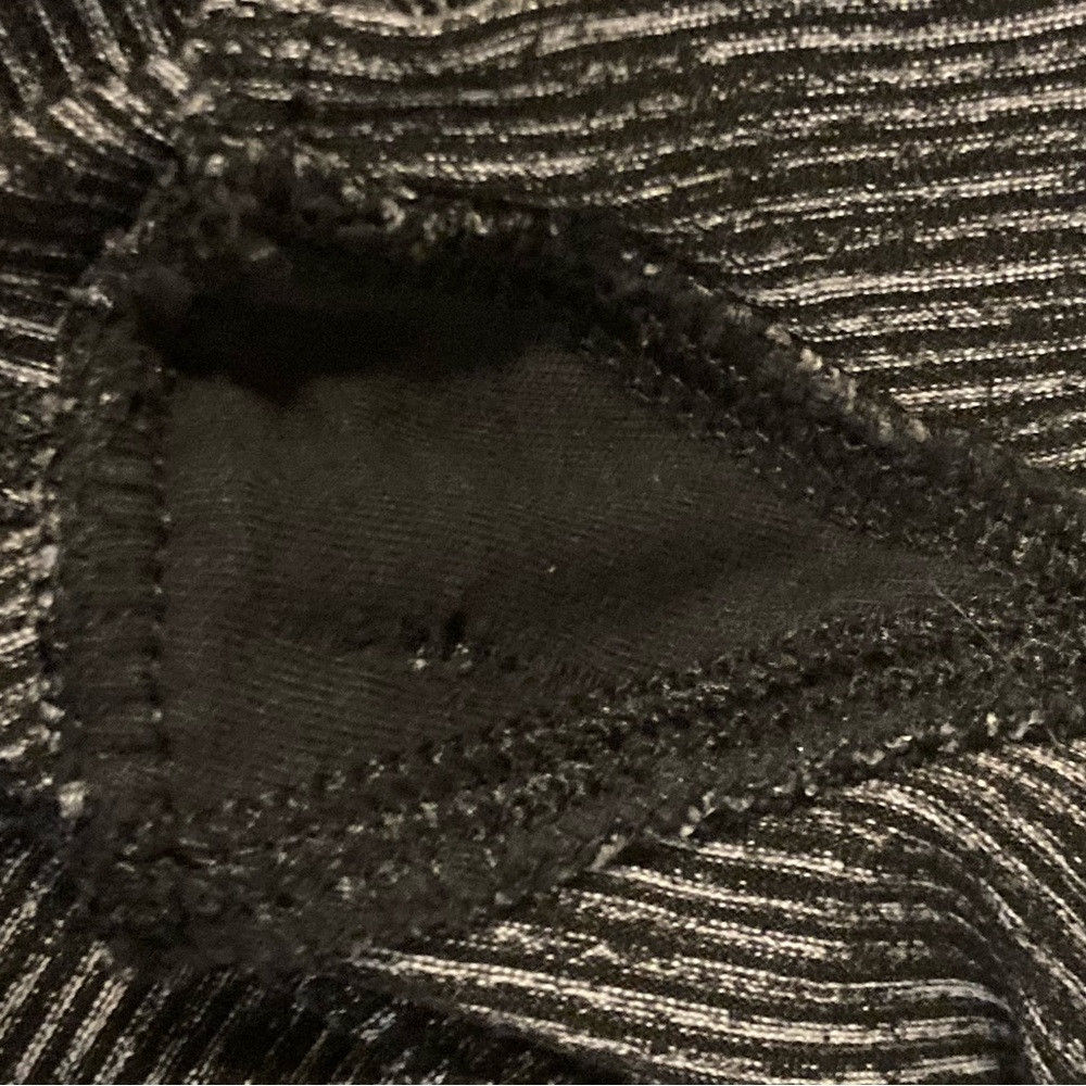 💎 (4/$30) Sz XL Old Navy Active OS Grey Capri Leggings - Picture 8 of 8